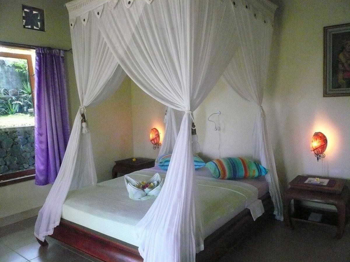 Sananda Bungalow Lovina  Phòng bức ảnh