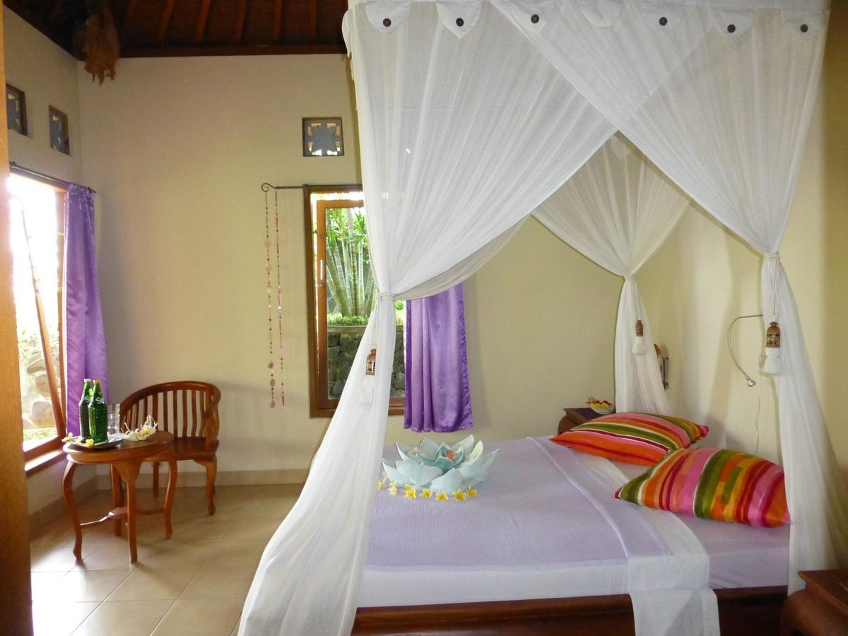Sananda Bungalow Lovina  Phòng bức ảnh